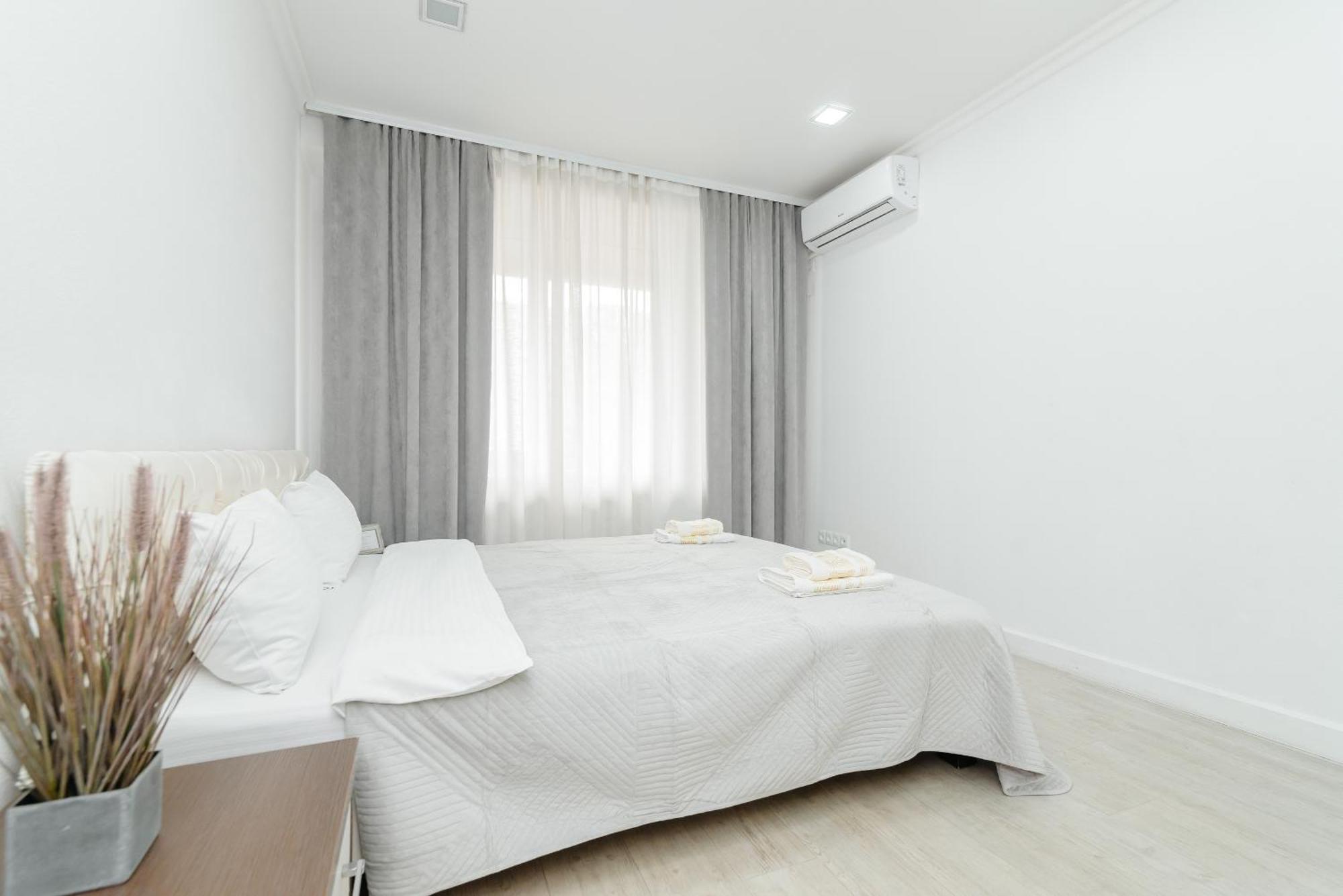 Ultra Centr Chisinau Luxrent Apartment Екстериор снимка
